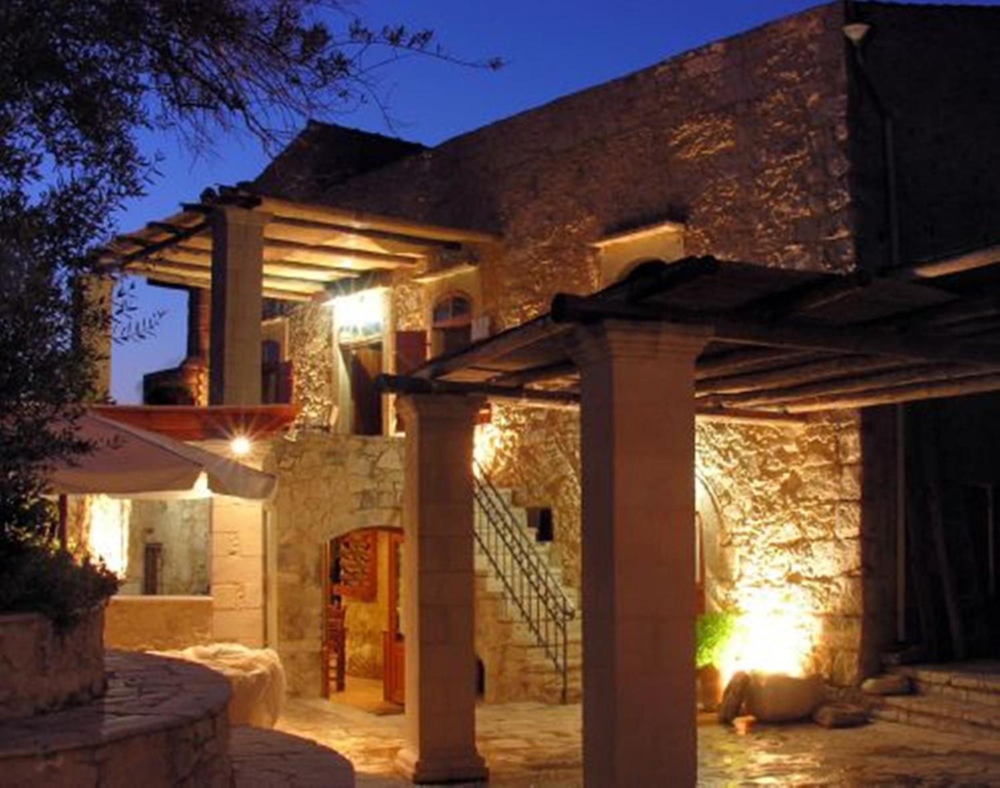 Kouriton House